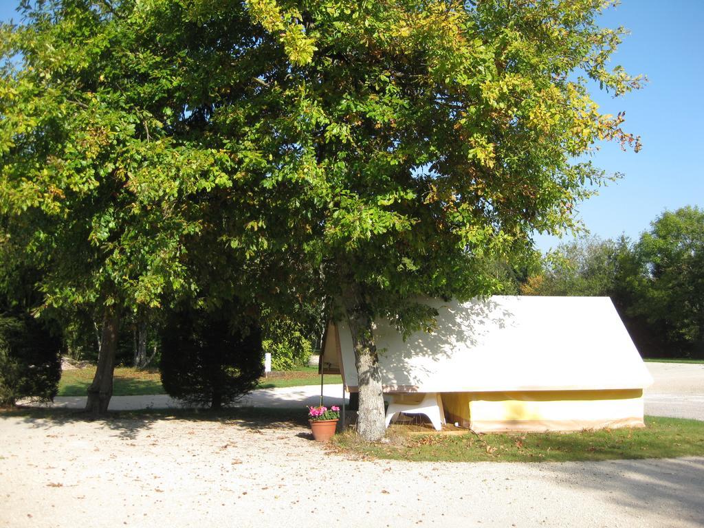 Camping Porte Des Vosges บุลเญวิลล์ ห้อง รูปภาพ