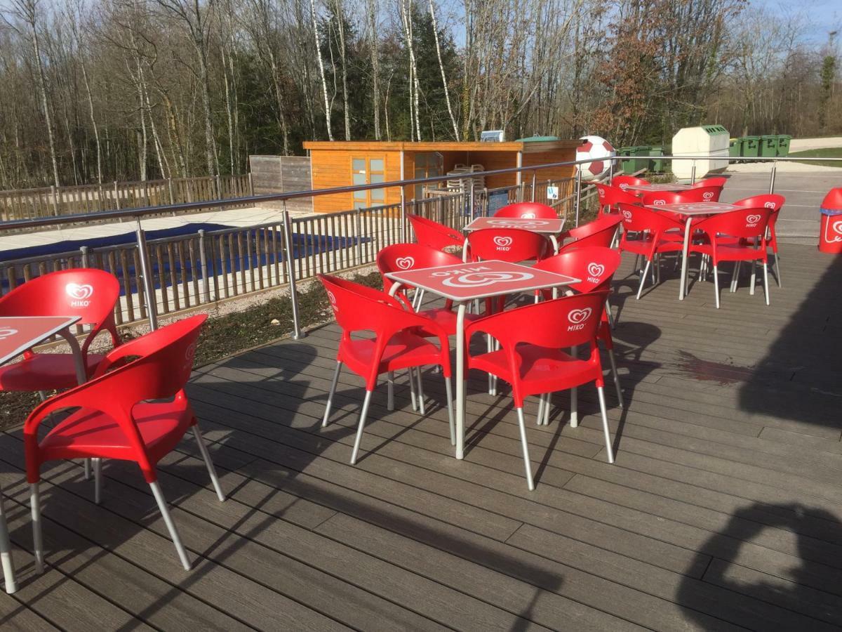 Camping Porte Des Vosges บุลเญวิลล์ ภายนอก รูปภาพ